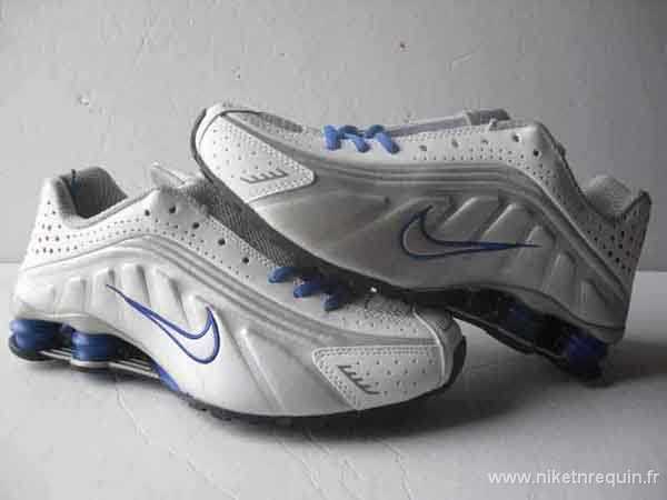 Nike Shox R4 baskets blanc marine (2)